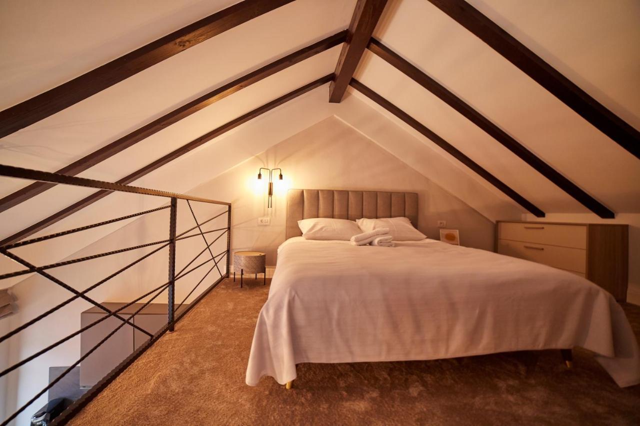 Hotel Casa Piti Braszów Zewnętrze zdjęcie